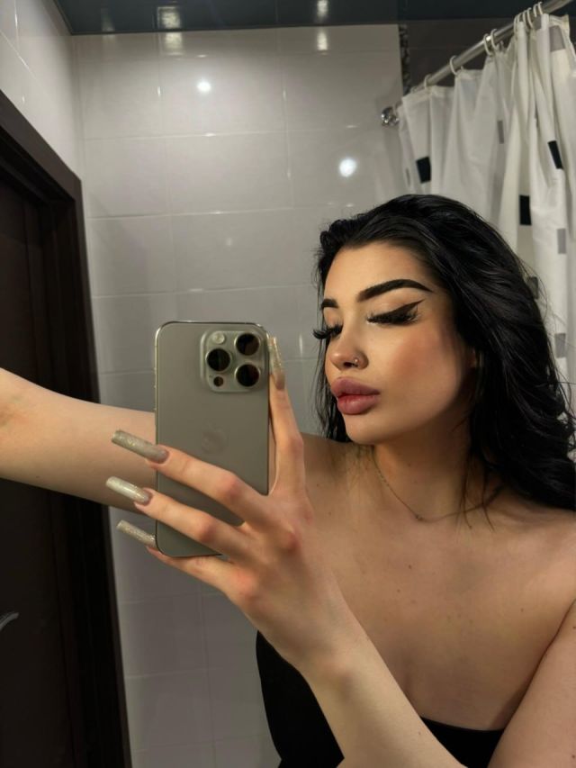 Индивидуалка Арина ЗЖМ Фотография 