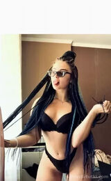 Миниатюра Индивидуалка Соня Автосборочный Фотография 